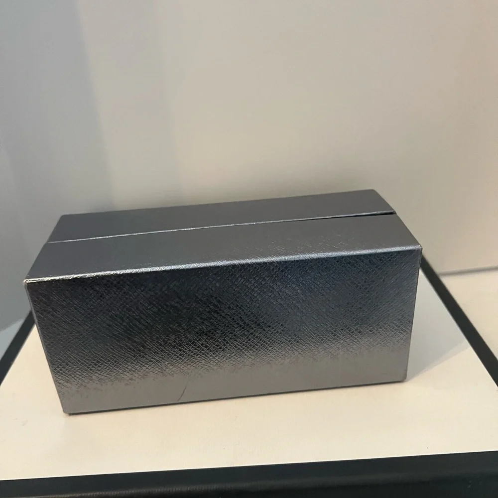 Prada Box - Picture 7 of 8